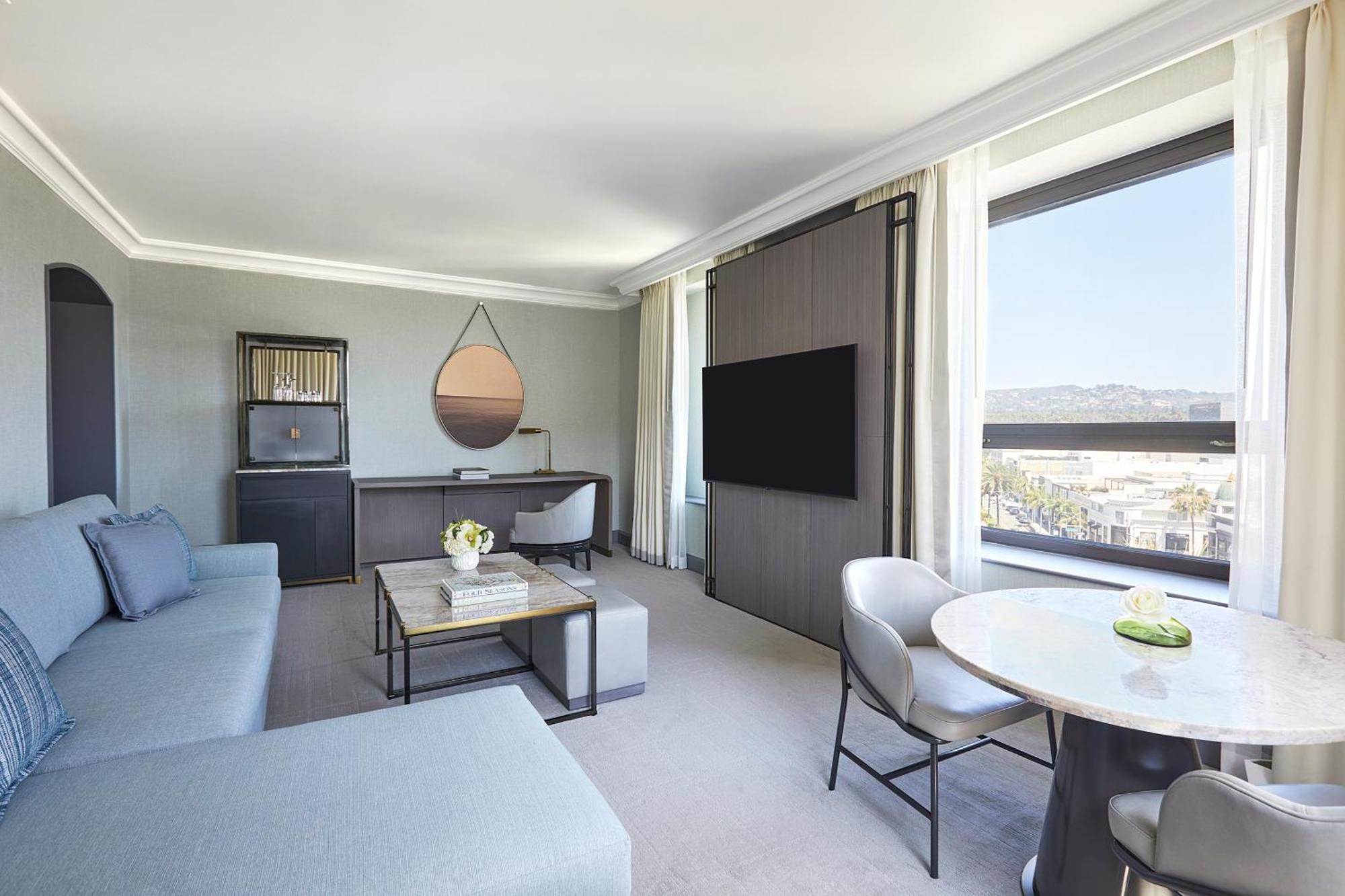 King Suite City View