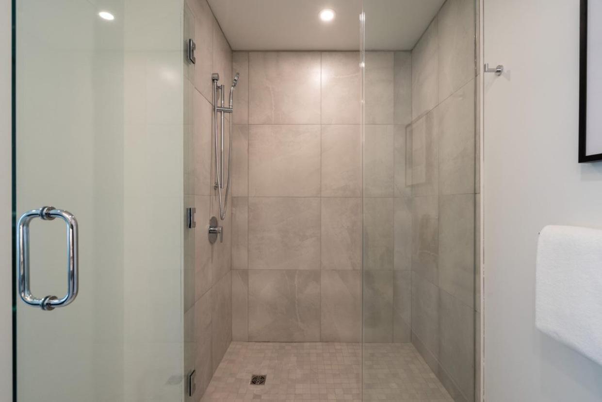 Two Bedroom Suite,1540884133:JPEG