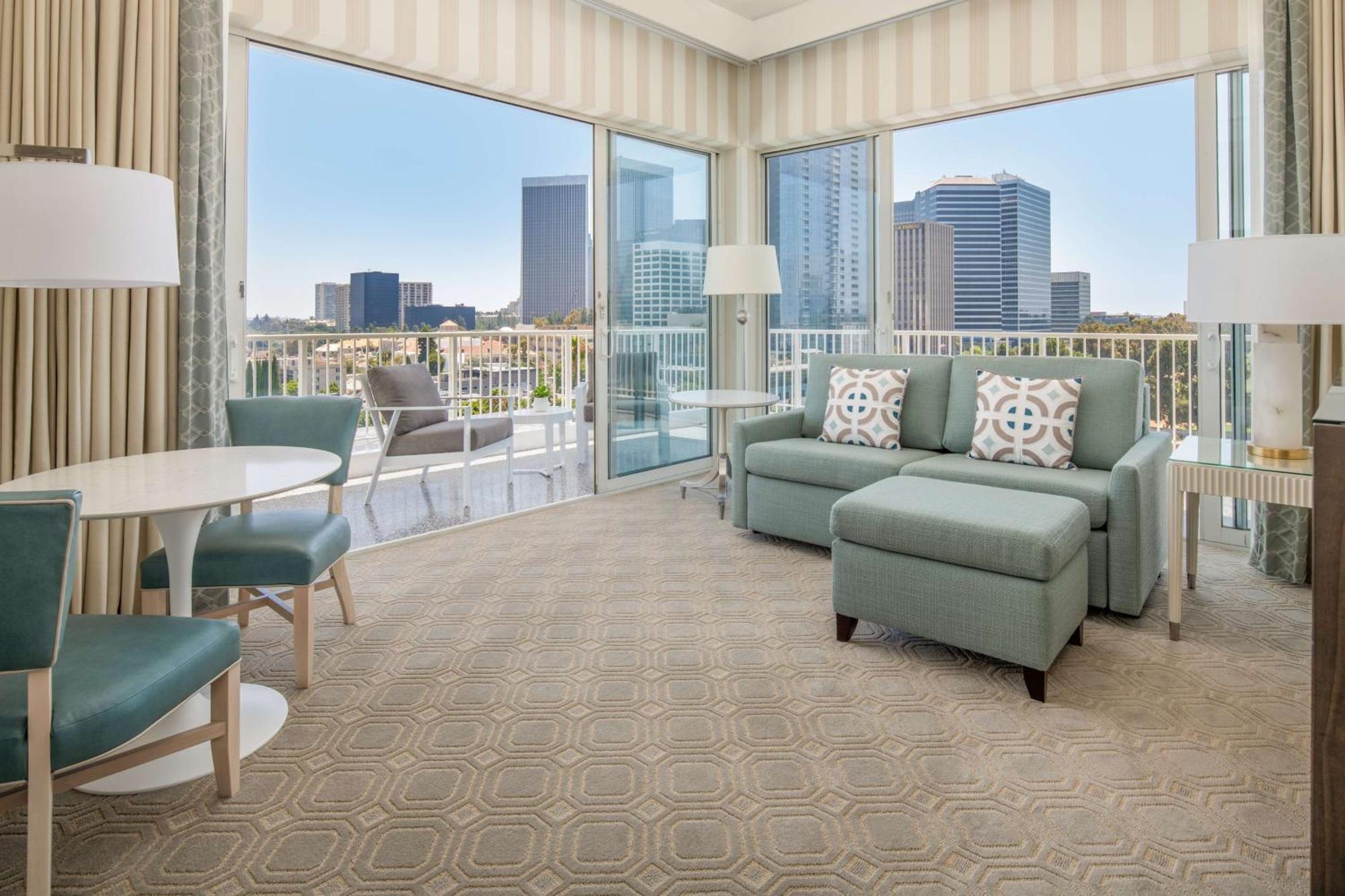 One-Bedroom Suite Mobility Hearing Access