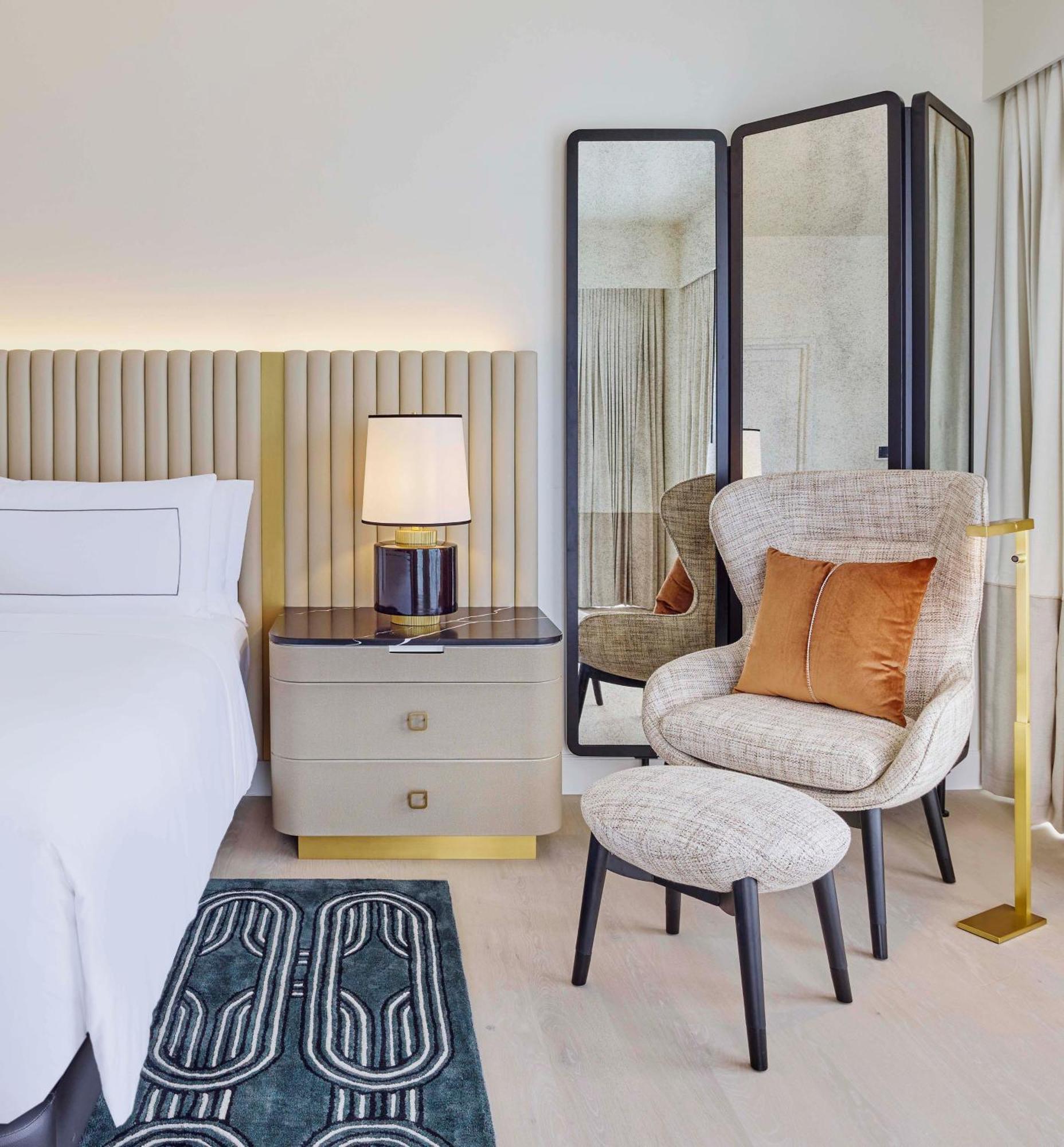 Premier Beverly Hills King Room