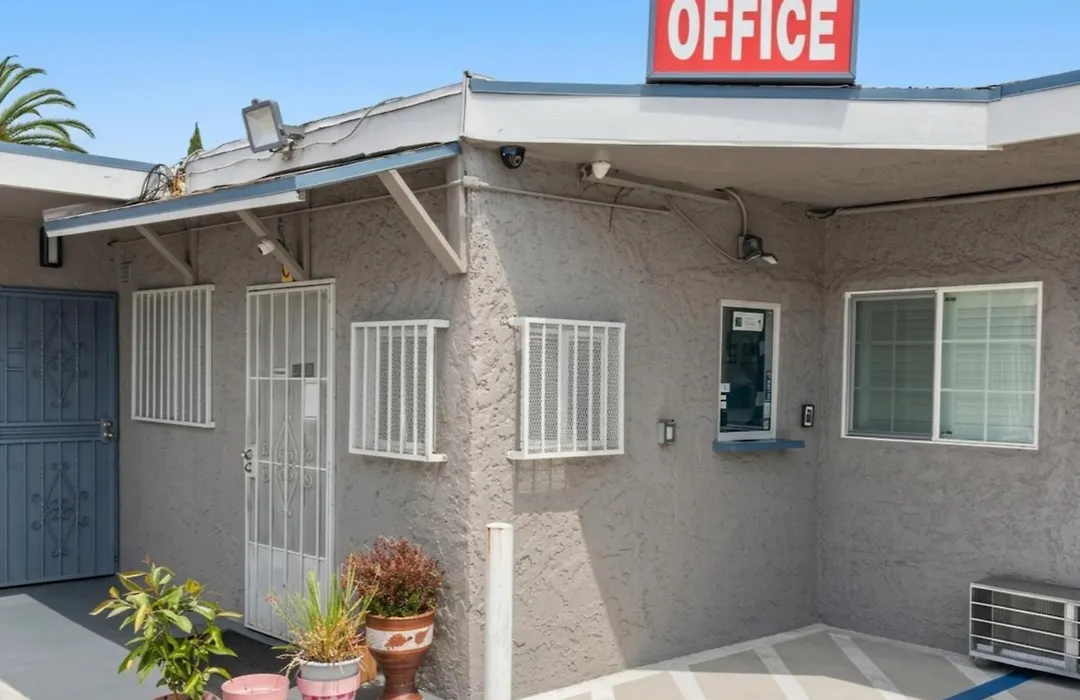 Sand Piper Motel South Central Los Angeles-1