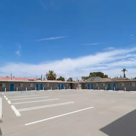 Sand Piper Motel South Central Los Angeles-3